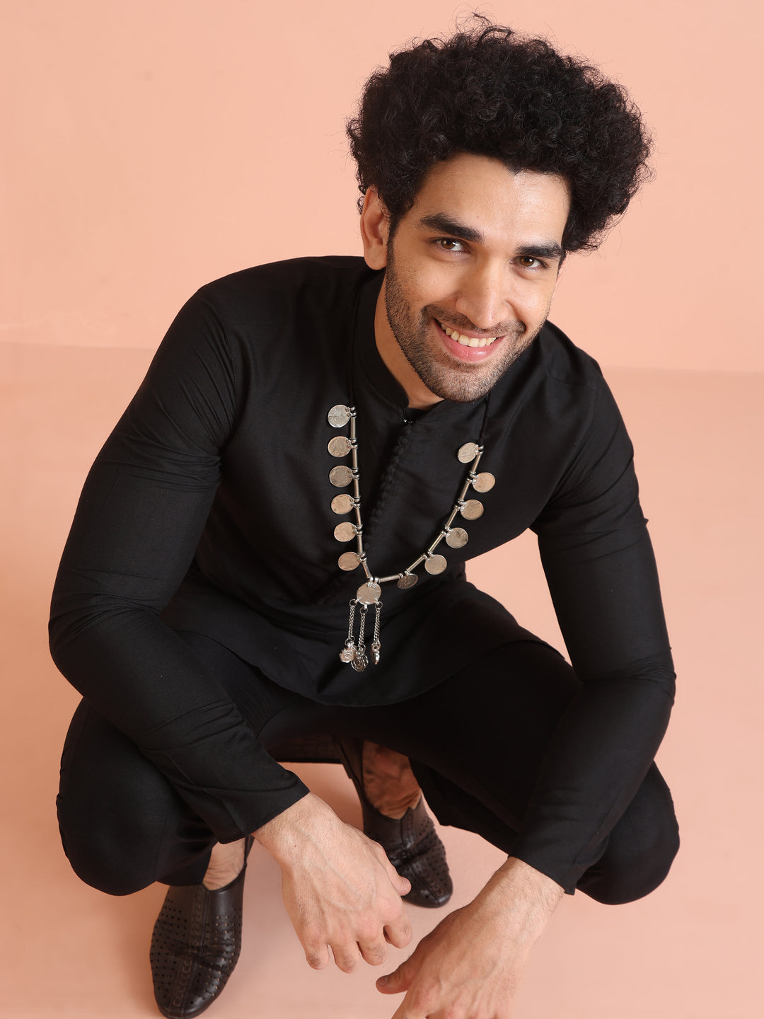 Black Solid Mid Kurta | SHOBITAM