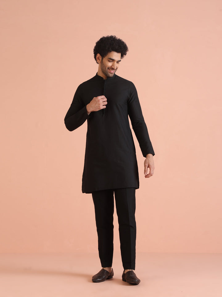 Black Solid Mid Kurta | SHOBITAM