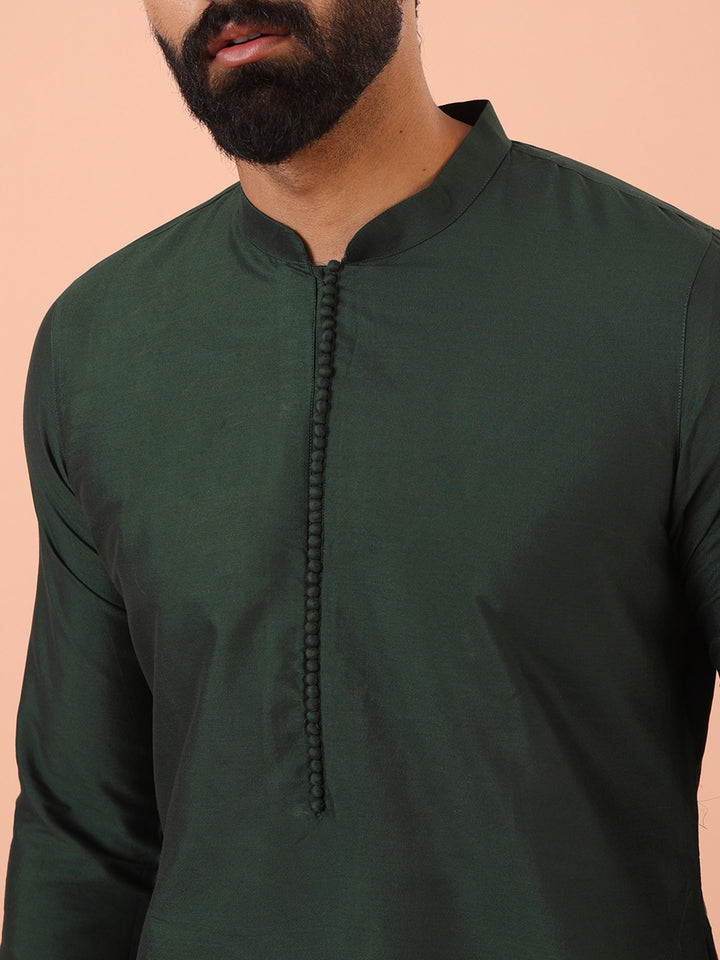 Green Silk Blend Solid Mid Kurta with Trouser | SHOBITAM