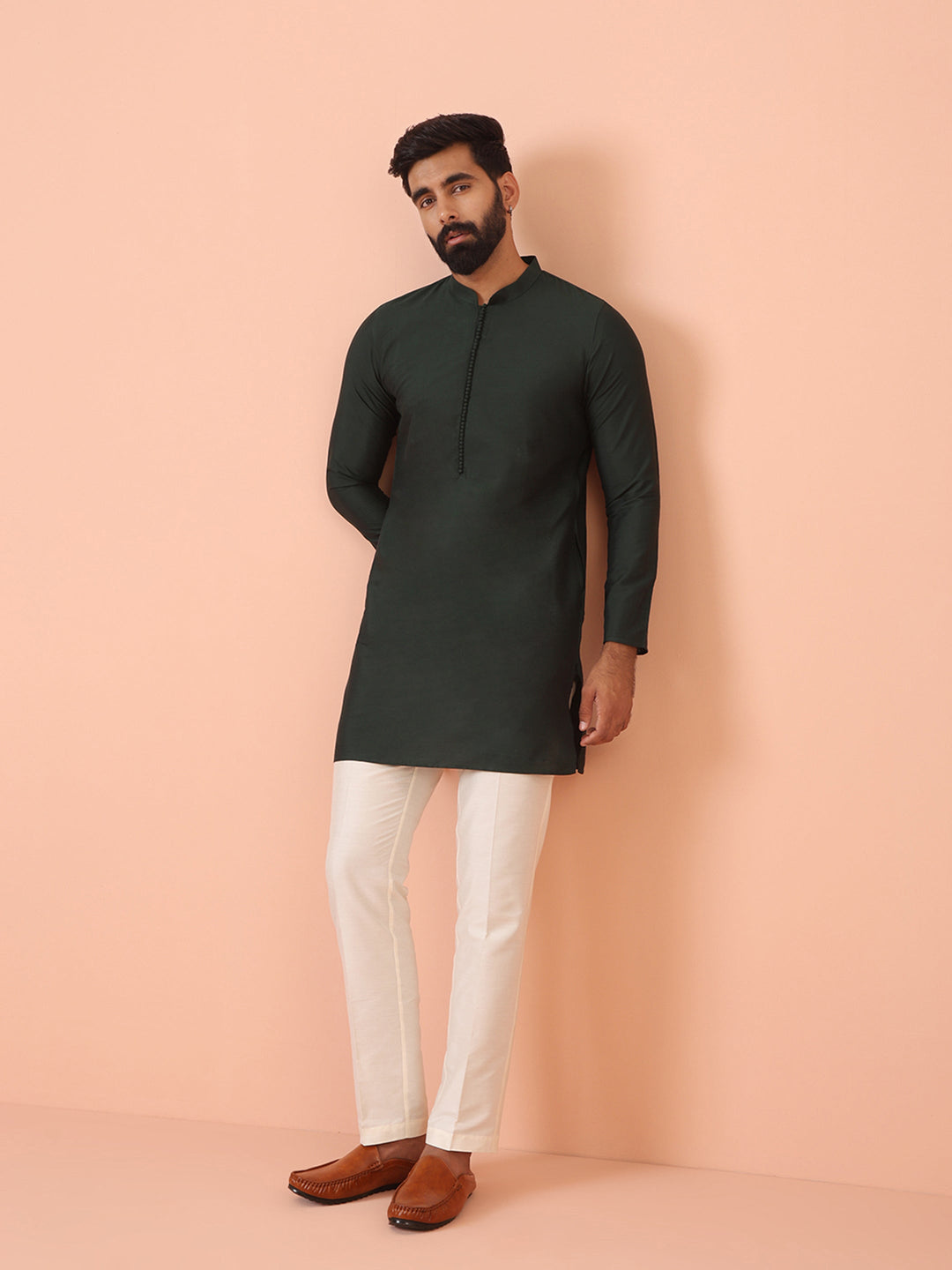 Green Silk Blend Solid Mid Kurta with Trouser | SHOBITAM