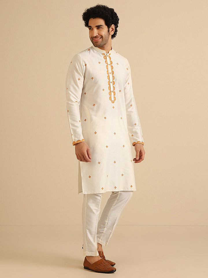 Off White Silk Blend Golden Embroidered Kurta | SHOBITAM