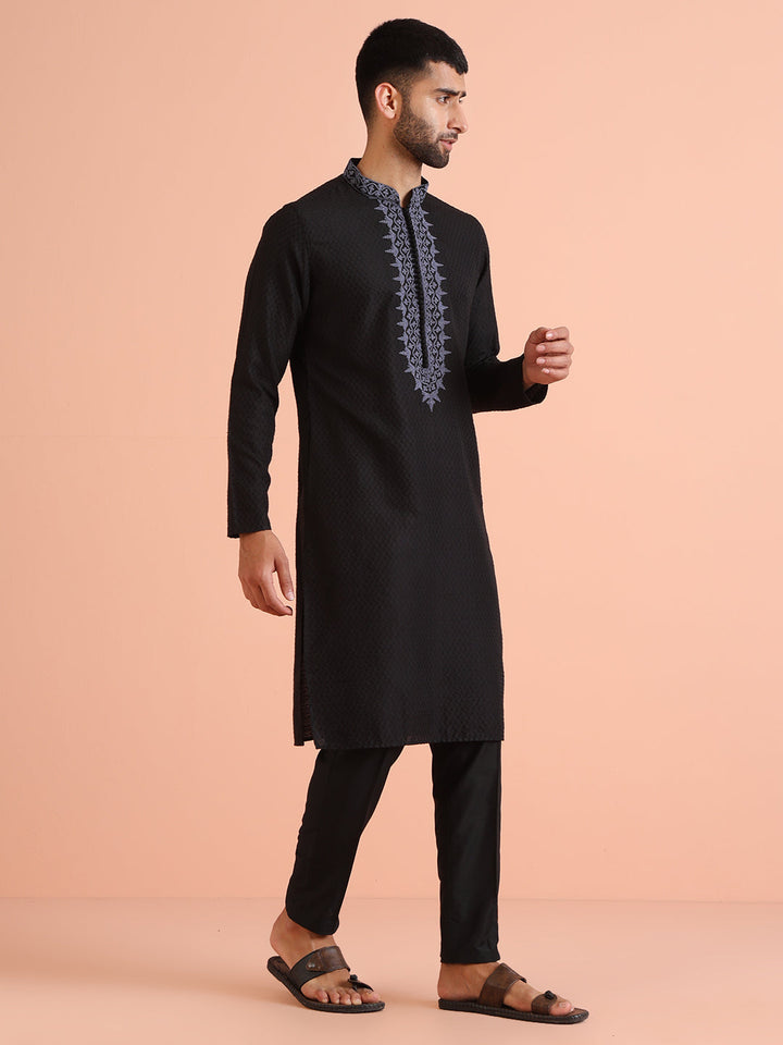 Black Textured Silk Blend Embroidered Kurta | SHOBITAM