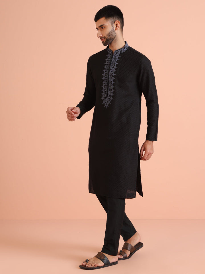 Black Textured Silk Blend Embroidered Kurta | SHOBITAM