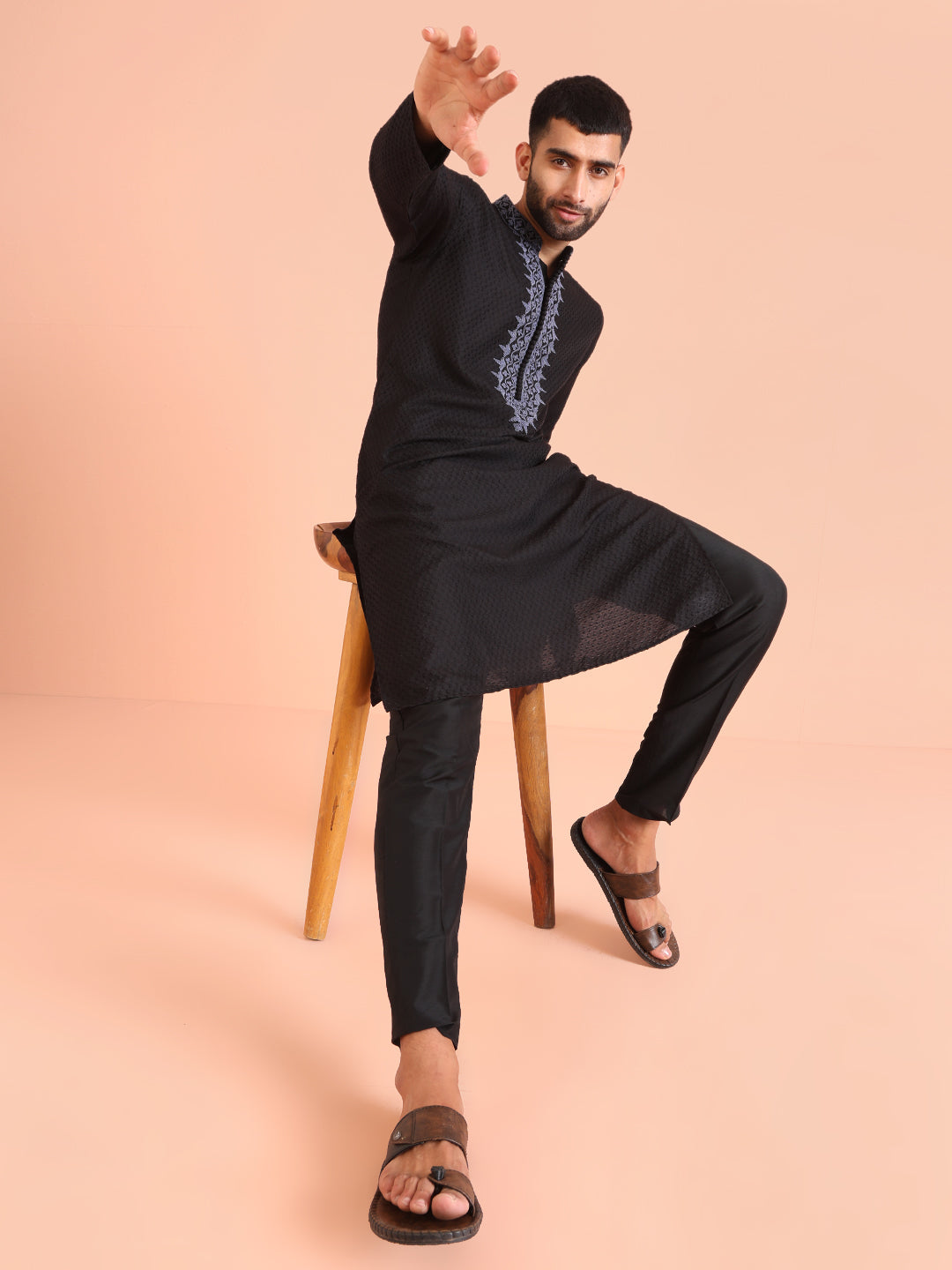 Black Textured Silk Blend Embroidered Kurta | SHOBITAM