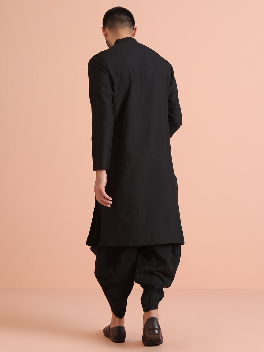 Black Kurta with Silver Thread Embroidery | SHOBITAM