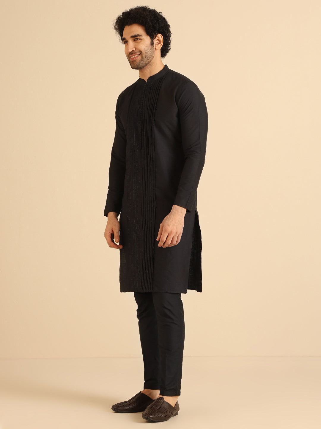 Black Pintuck Cotton Silk Kurta | SHOBITAM