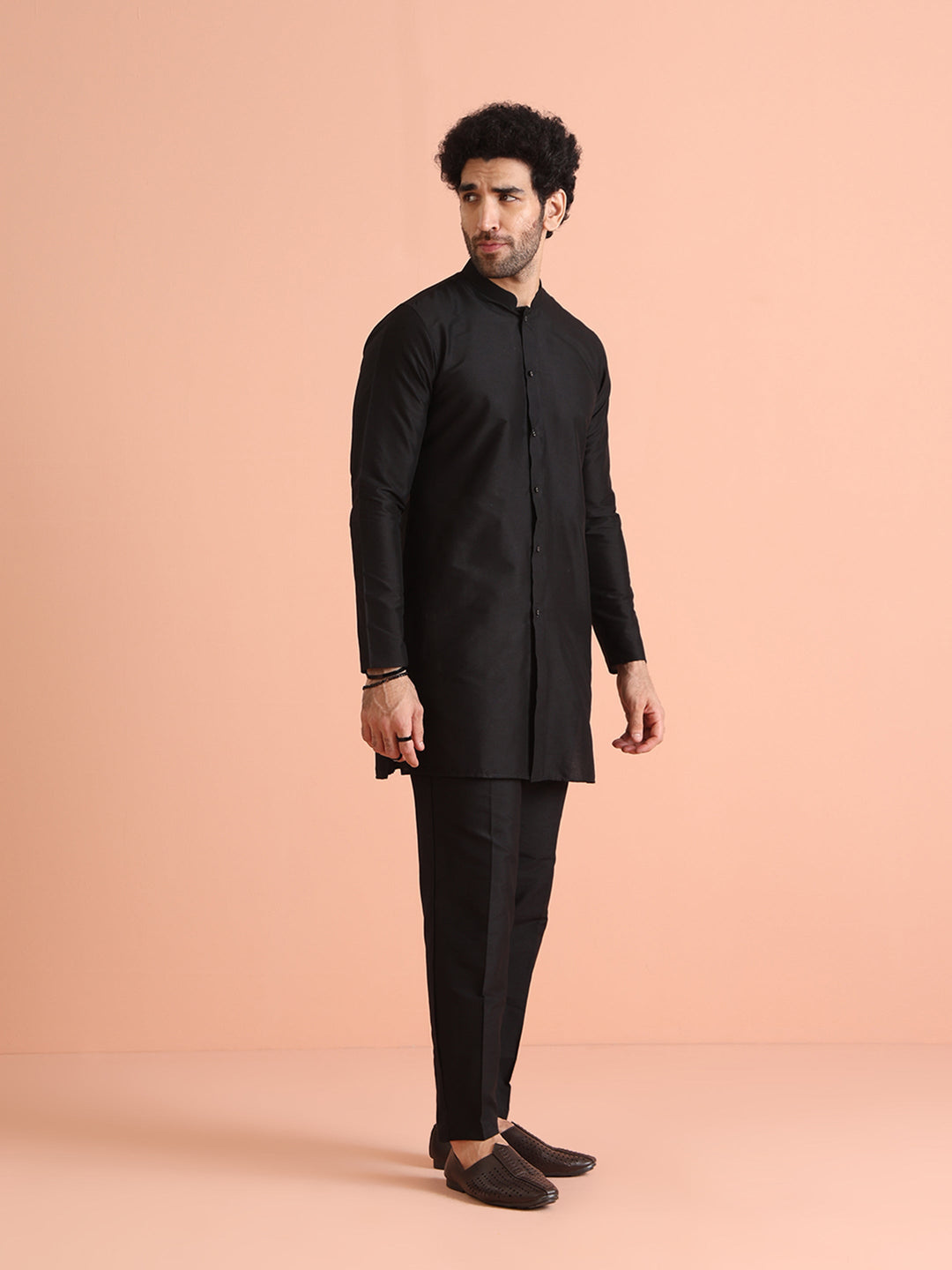 Men Black Slim Fit Solid Kurta Trousers Set | SHOBITAM