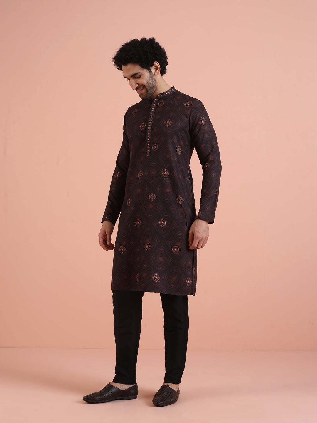 Men Black Printed Geometric Kurta | SHOBITAM