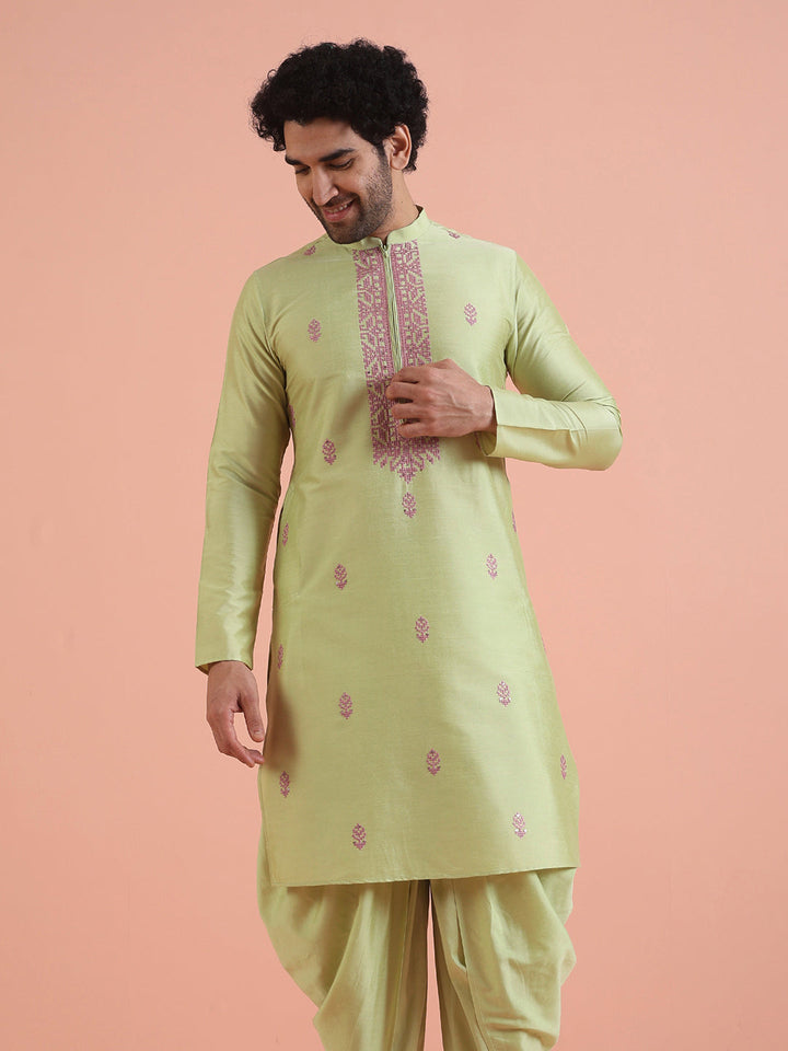 Men Green Embroidered Ethnic Motifs Kurta | SHOBITAM