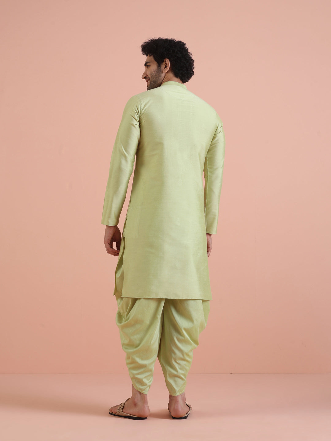 Men Green Embroidered Ethnic Motifs Kurta | SHOBITAM