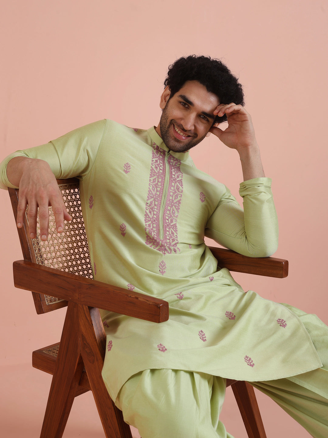 Men Green Embroidered Ethnic Motifs Kurta | SHOBITAM
