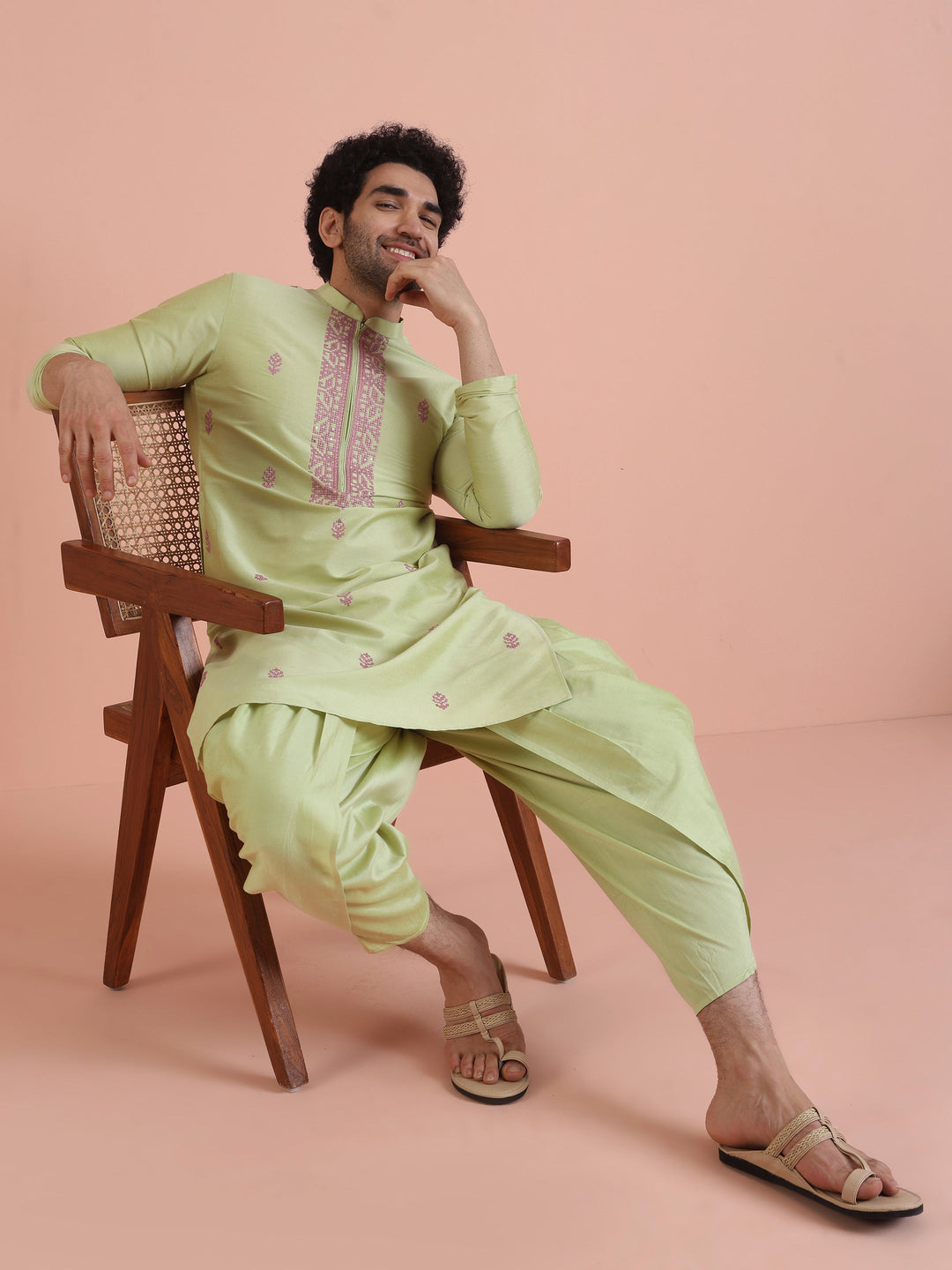 Men Green Embroidered Ethnic Motifs Kurta | SHOBITAM