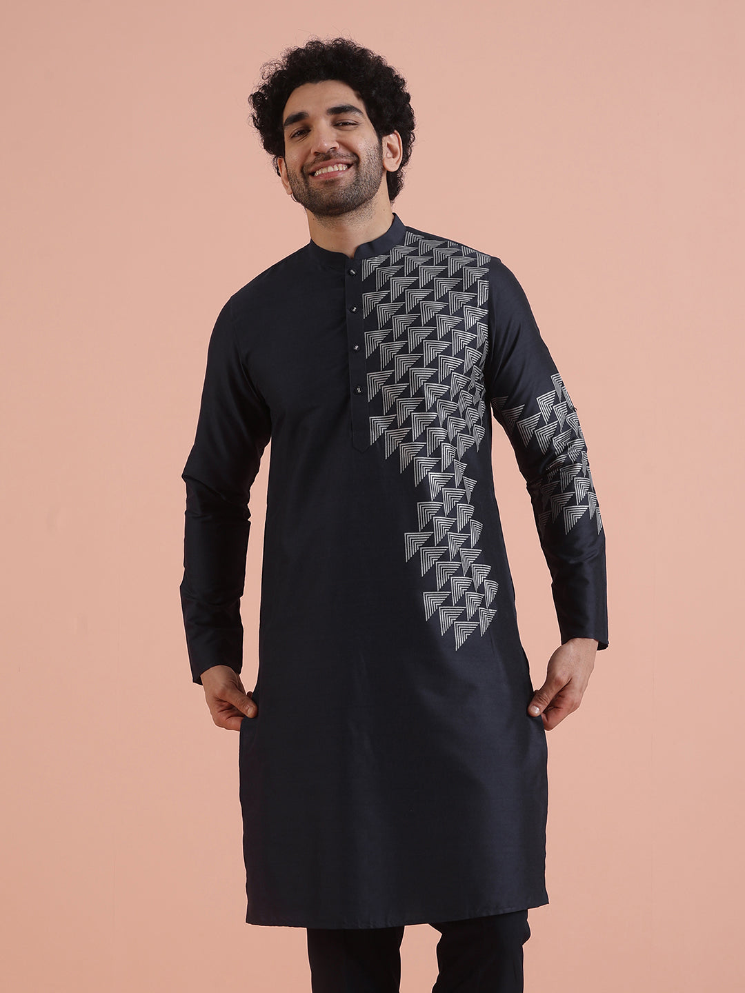 Men Navy Blue Printed Geometric Kurta  | SHOBITAM