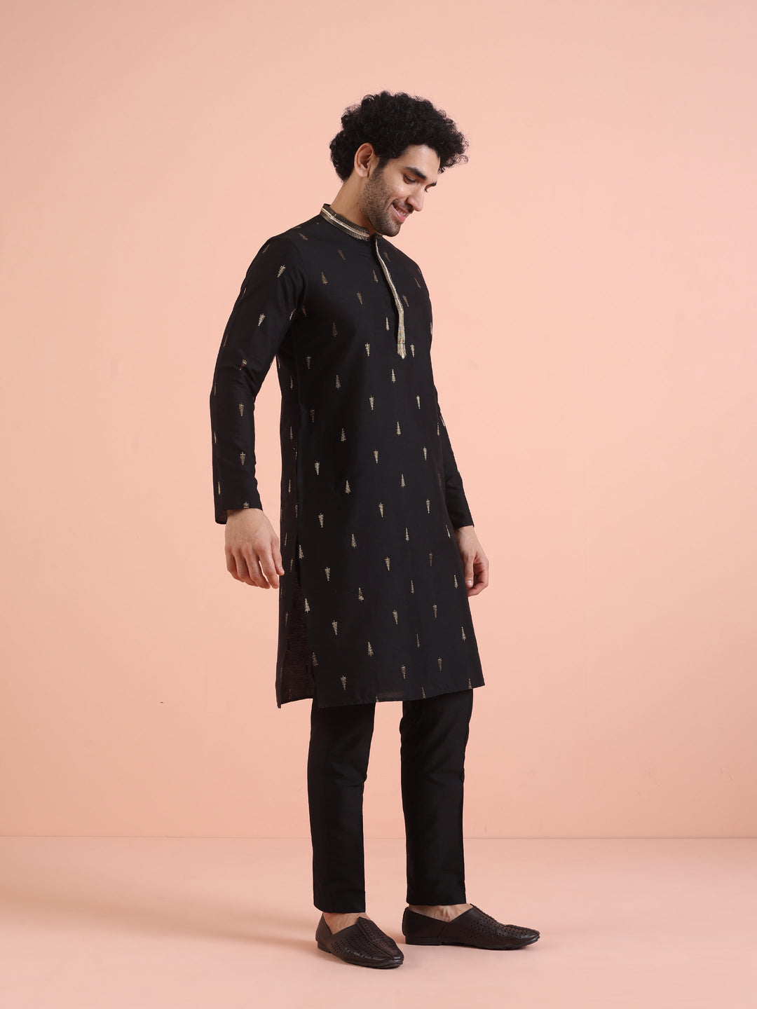 Men Black Jacquard Kurta with Ethnic Motifs  | SHOBITAM