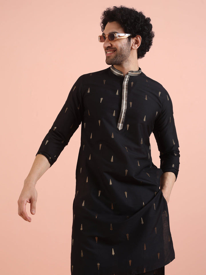 Men Black Jacquard Kurta with Ethnic Motifs  | SHOBITAM