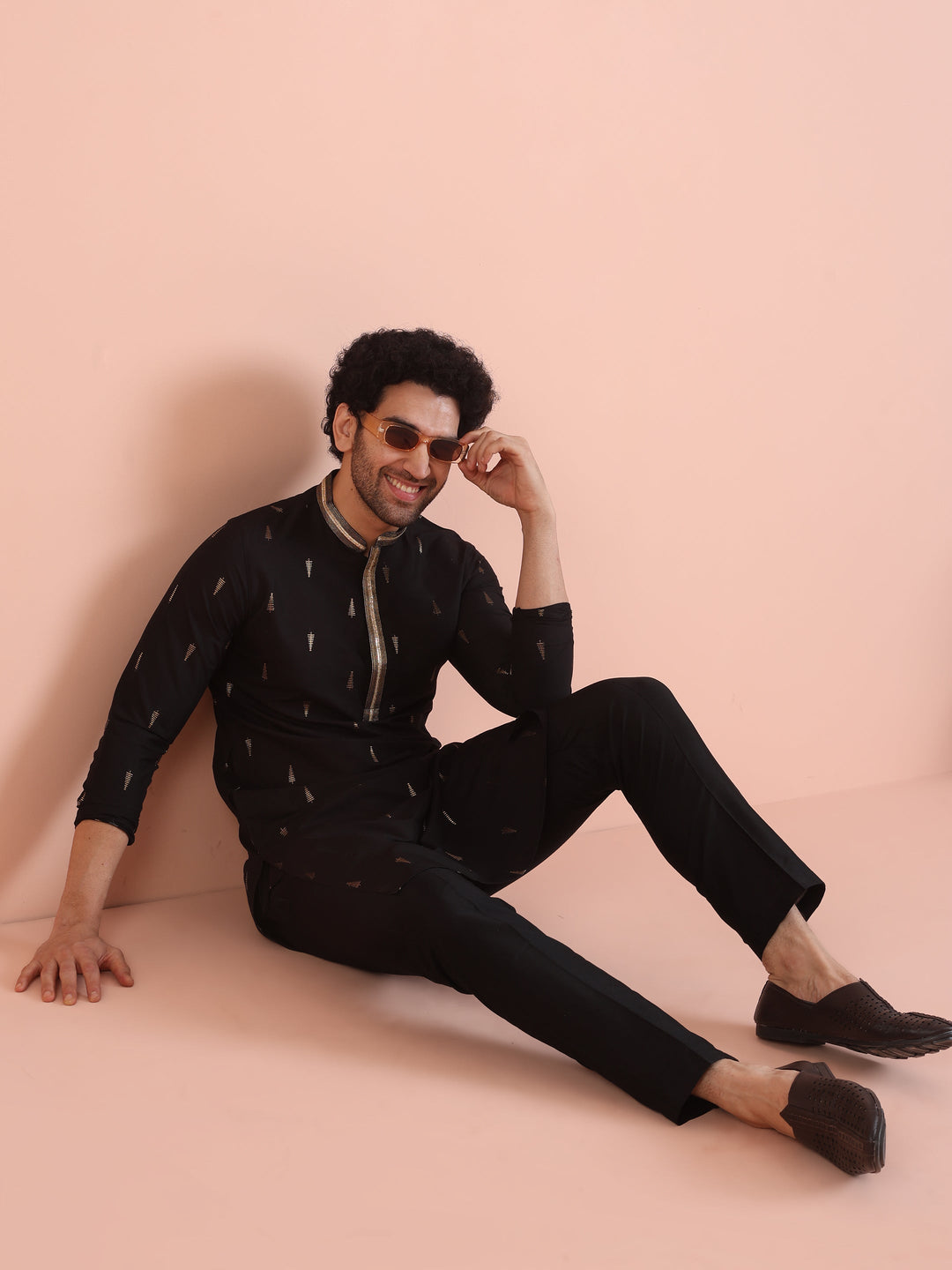 Men Black Jacquard Kurta with Ethnic Motifs  | SHOBITAM