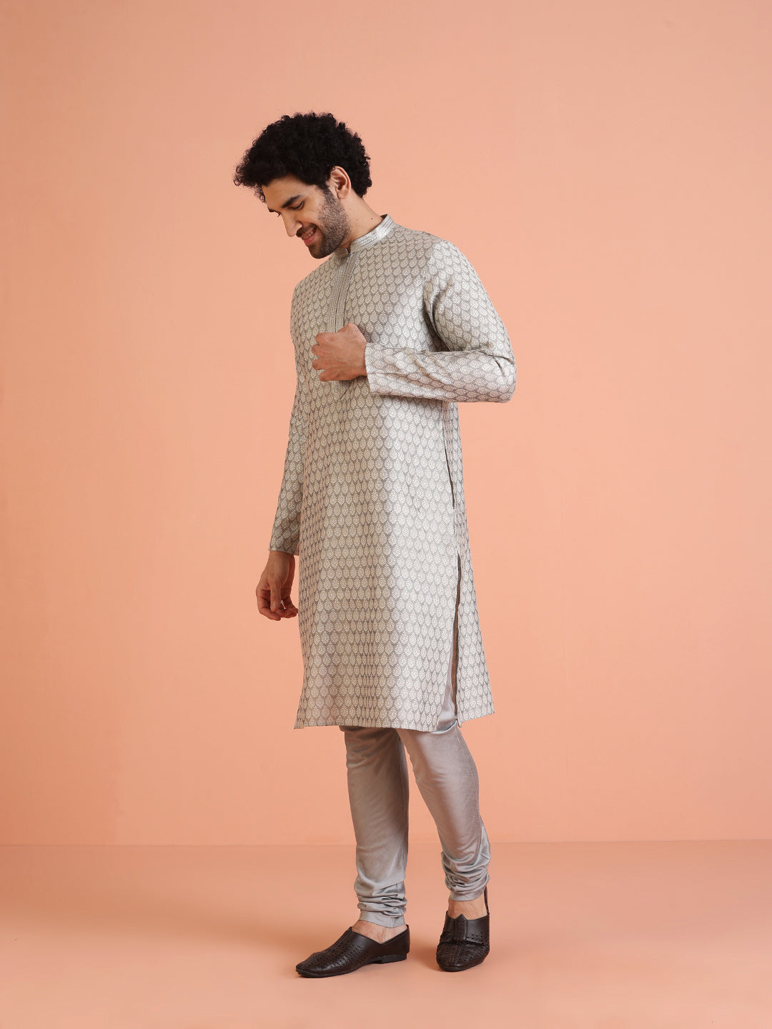 Men Grey Jacquard Ethnic Motifs Kurta Churidar Set | SHOBITAM