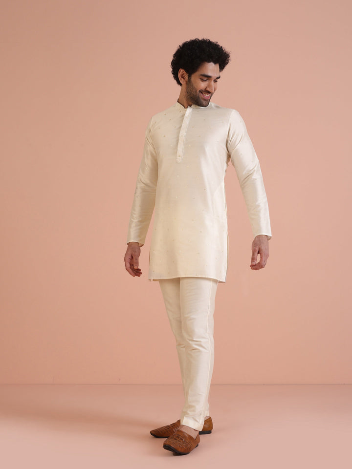 Men Off White Embroidered Kurta with Sequinned  | SHOBITAM