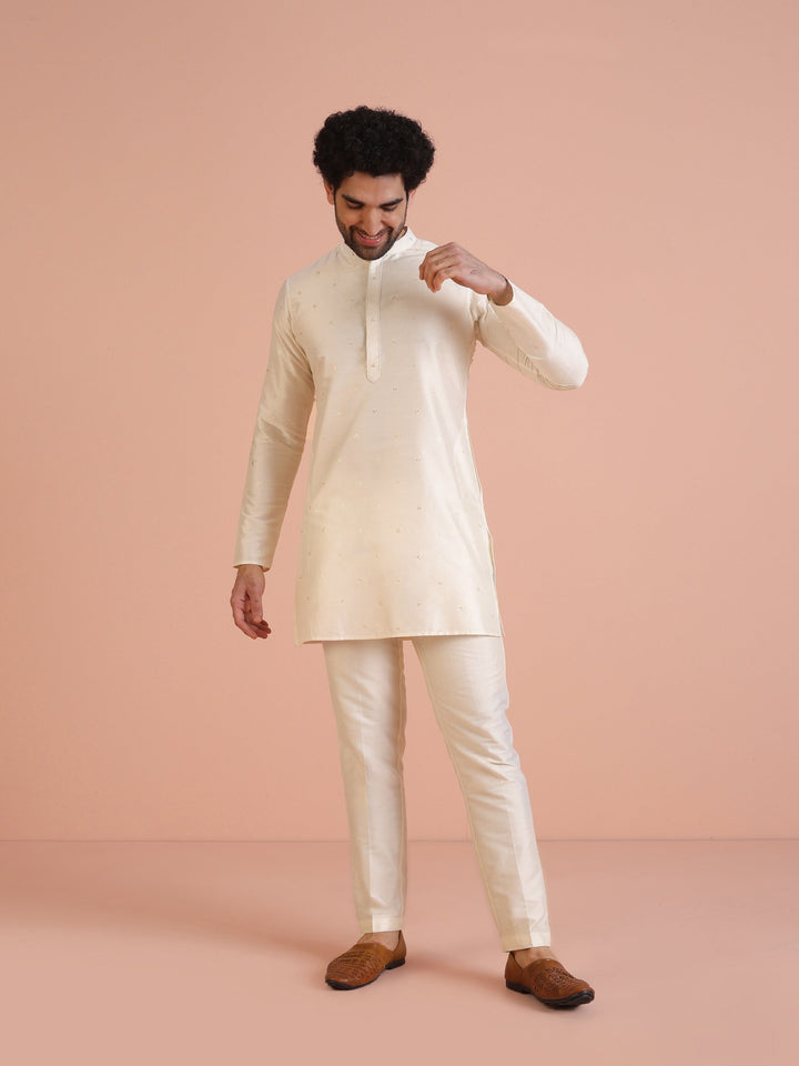 Men Off White Embroidered Kurta with Sequinned  | SHOBITAM