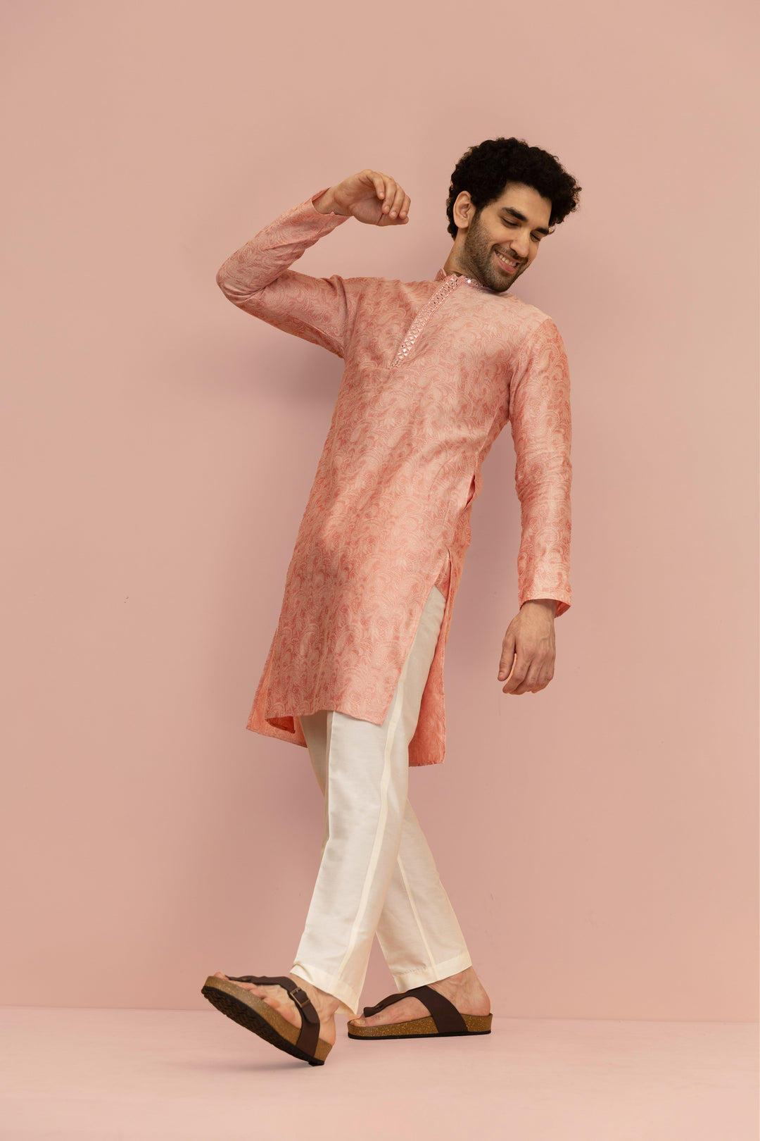 Peach Paisley Print Mirror Work Kurta | SHOBITAM