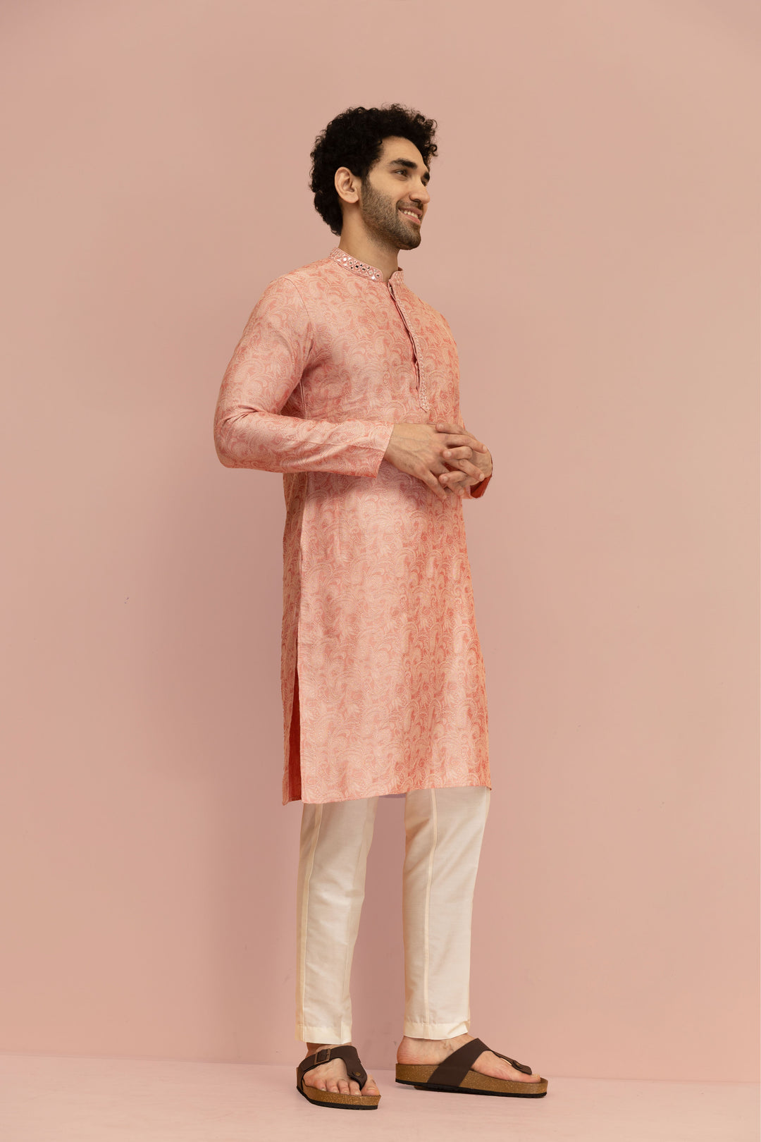 Peach Paisley Print Mirror Work Kurta | SHOBITAM