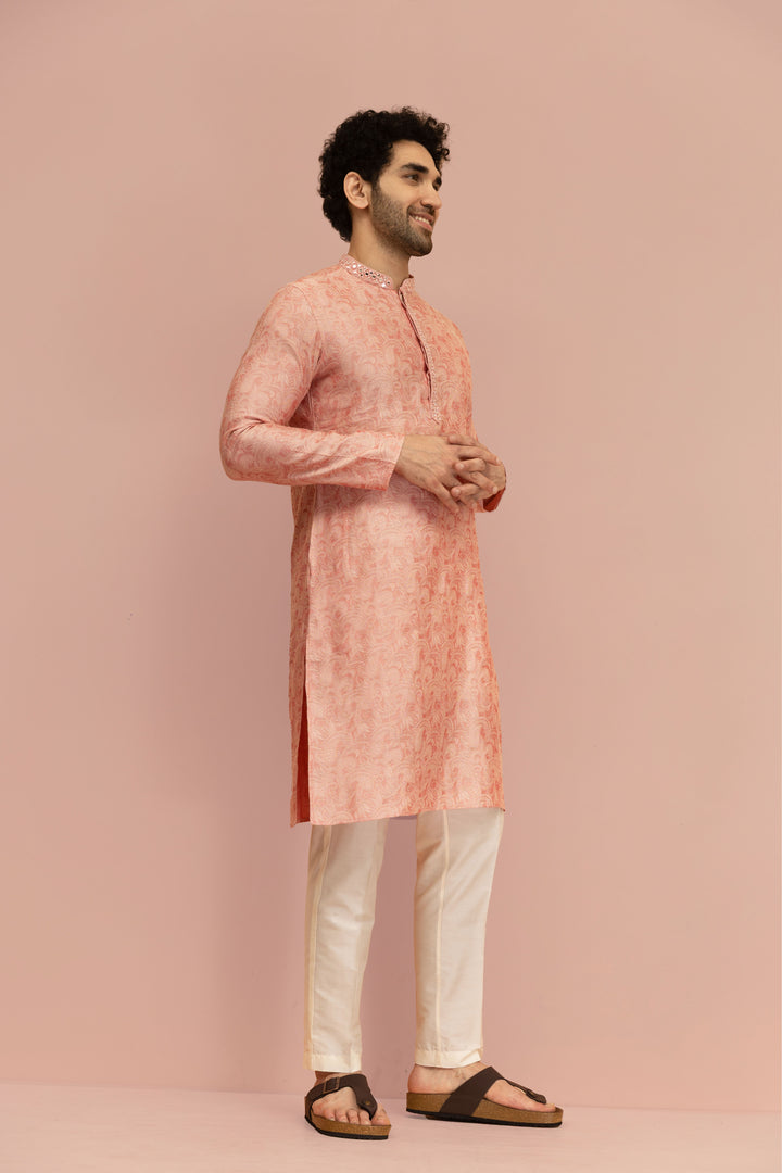 Peach Paisley Print Mirror Work Kurta | SHOBITAM