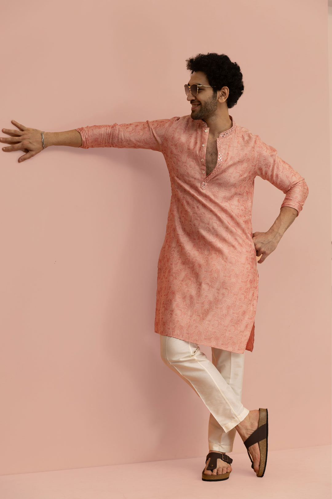 Peach Paisley Print Mirror Work Kurta | SHOBITAM