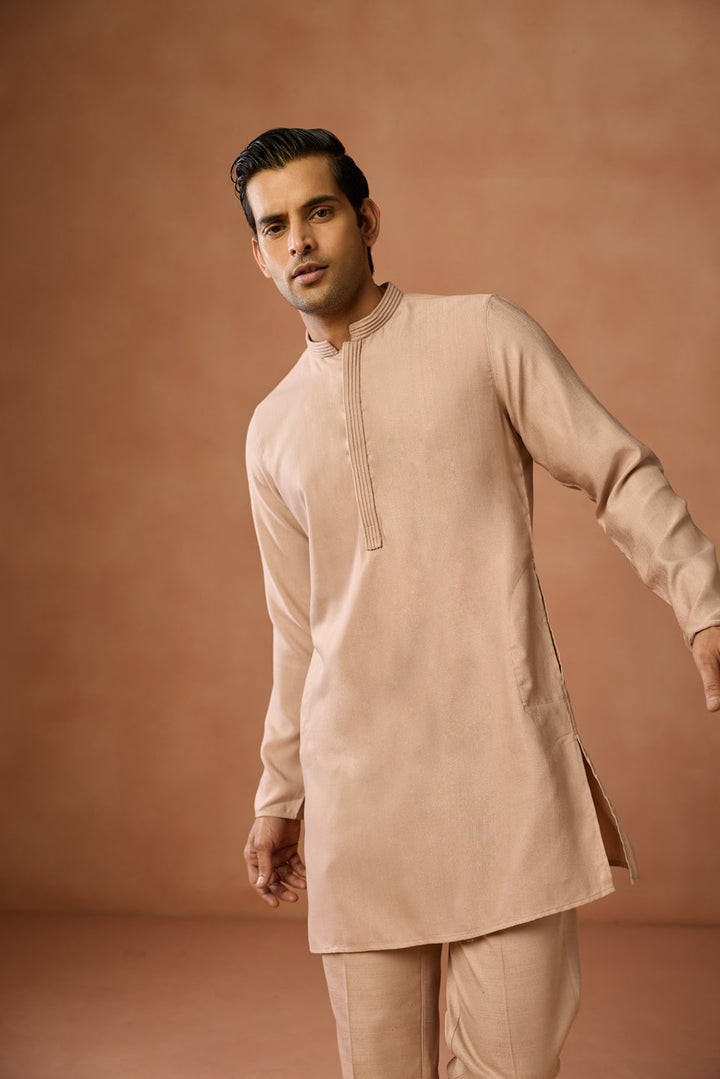 Peach Silk Blend Solid Mid Kurta | SHOBITAM