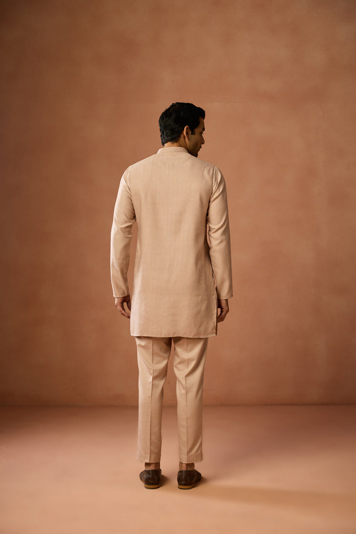 Peach Silk Blend Solid Mid Kurta | SHOBITAM