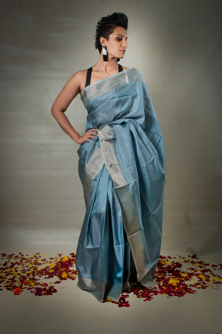 Ridhi - Handwoven Grey Silk Saree | SILK MARK CERTIFIED | SHOBITAM