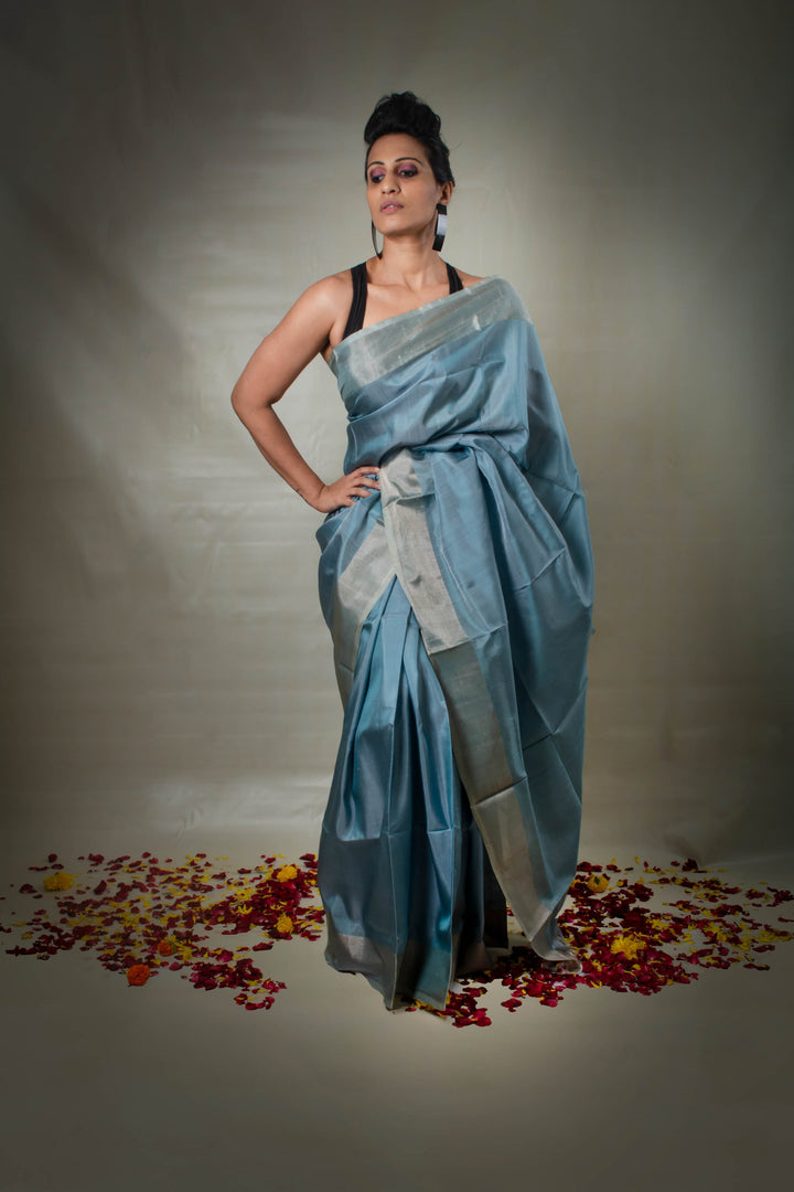 Ridhi - Handwoven Grey Silk Saree | SILK MARK CERTIFIED | SHOBITAM