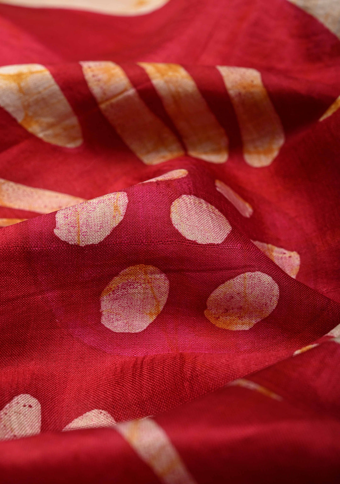 Beige-Red Borderless Pure Handloom Silk saree with Hand Painted Floral Design | SILK MARK CERTIFIED