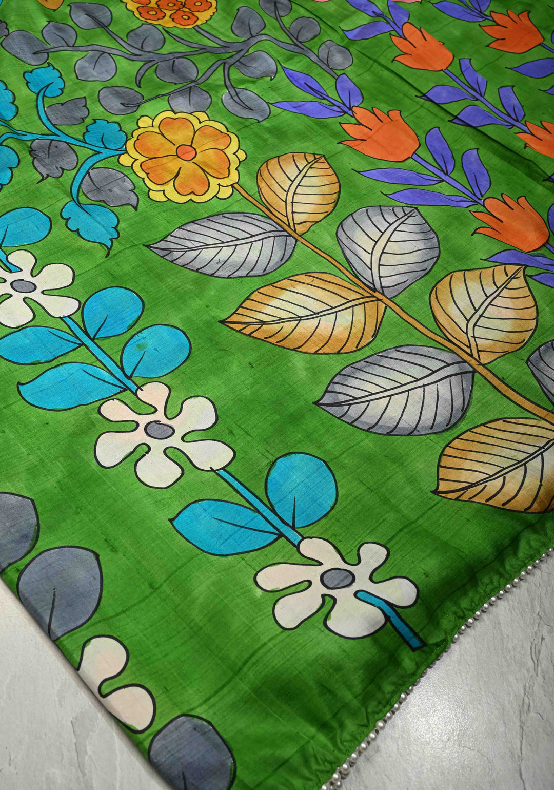 Grass Green Pure Handloom Silk saree with Hand Painted Kalamkari Design and Pearls Border| SILK MARK CERTIFIED