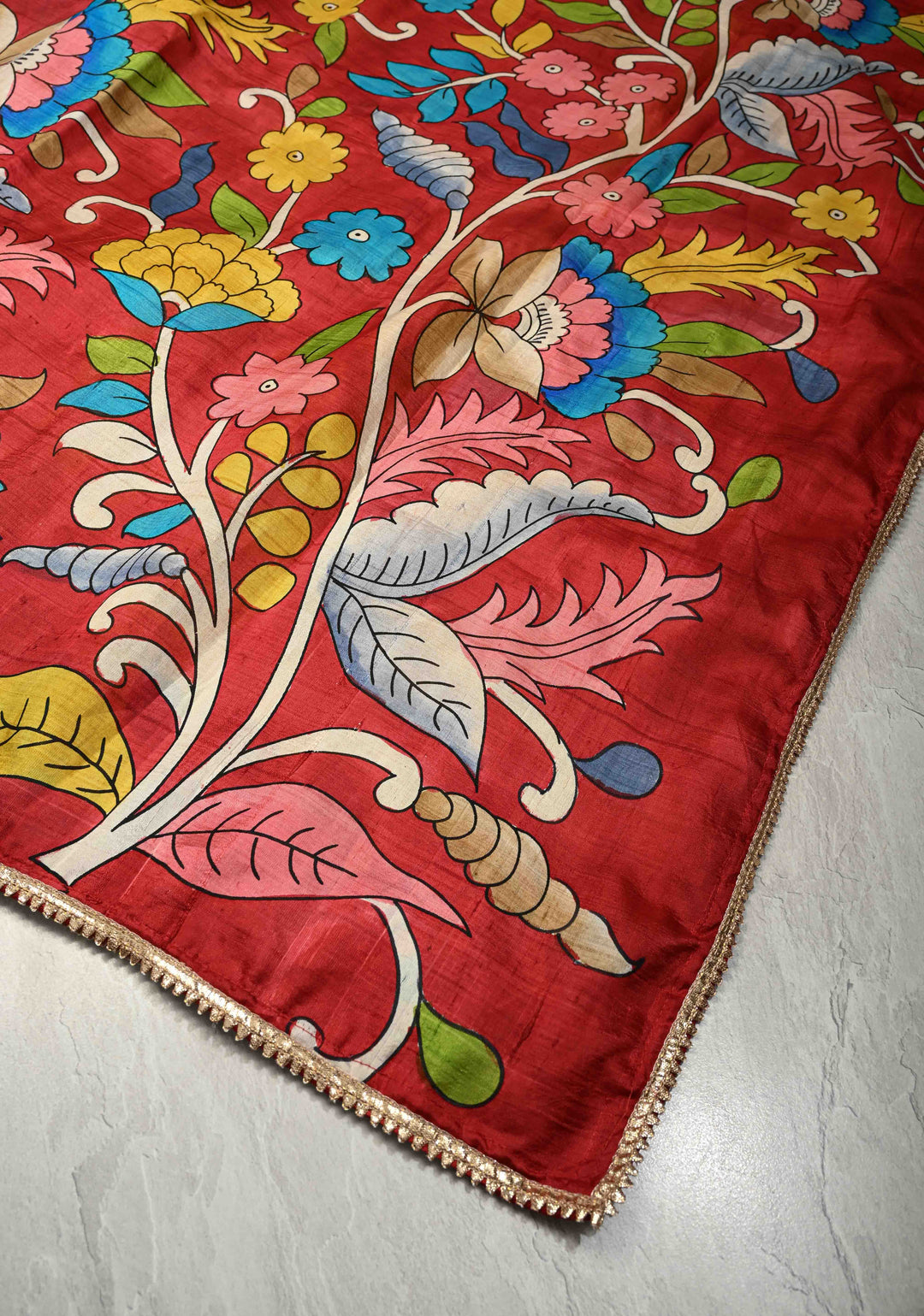 Deep Red Pure Handloom Silk saree with Hand Painted Kalamkari Design with Lace Border | SILK MARK CERTIFIED