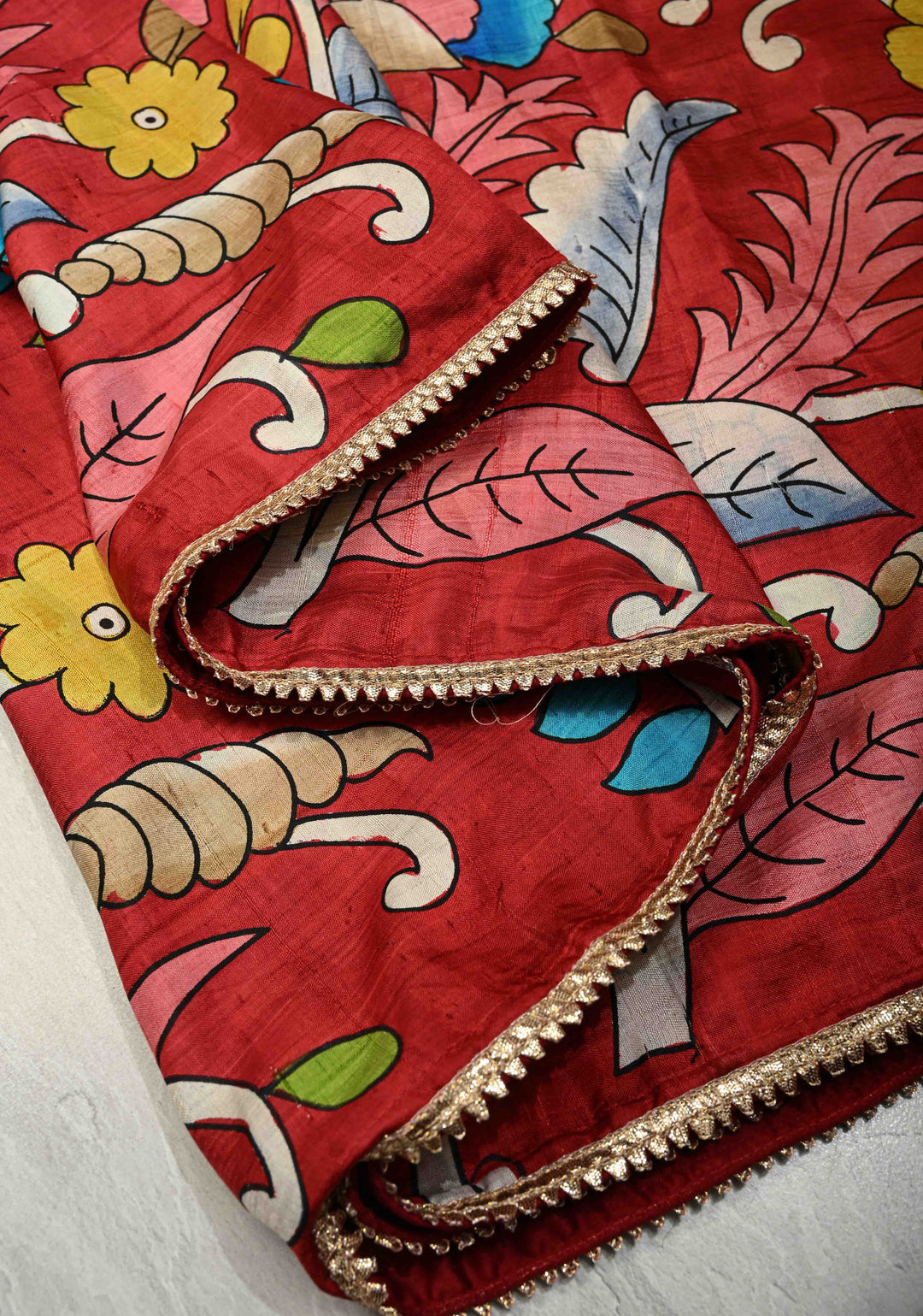 Deep Red Pure Handloom Silk saree with Hand Painted Kalamkari Design with Lace Border | SILK MARK CERTIFIED