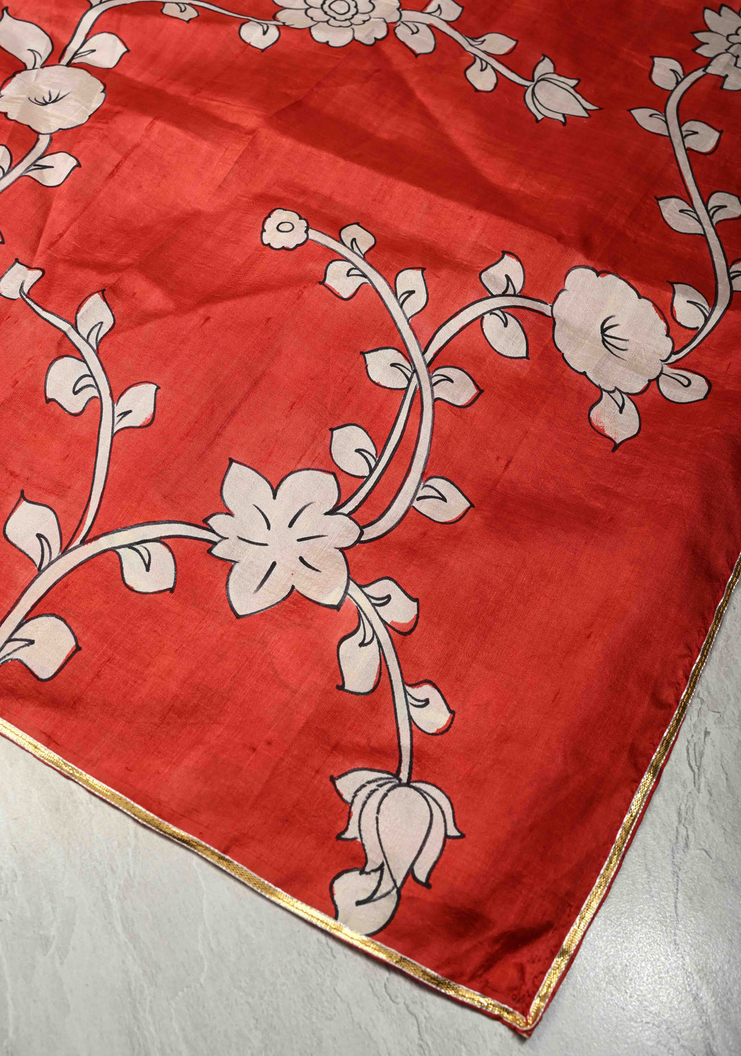 Dark Red Pure Handloom Silk Saree with Kalamkari Handpainted Floral Design and Lace Border  | SILK MARK CERTIFIED