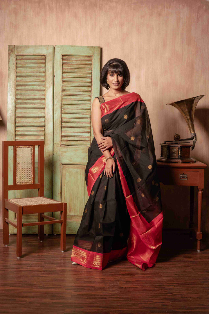 Krsna Kumkum - Handwoven Gadwal Cotton Saree | SHOBITAM