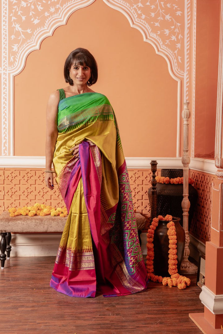 Tavasya - Handwoven Pochampally Silk Saree | SILK MARK CERTIFIED | SHOBITAM