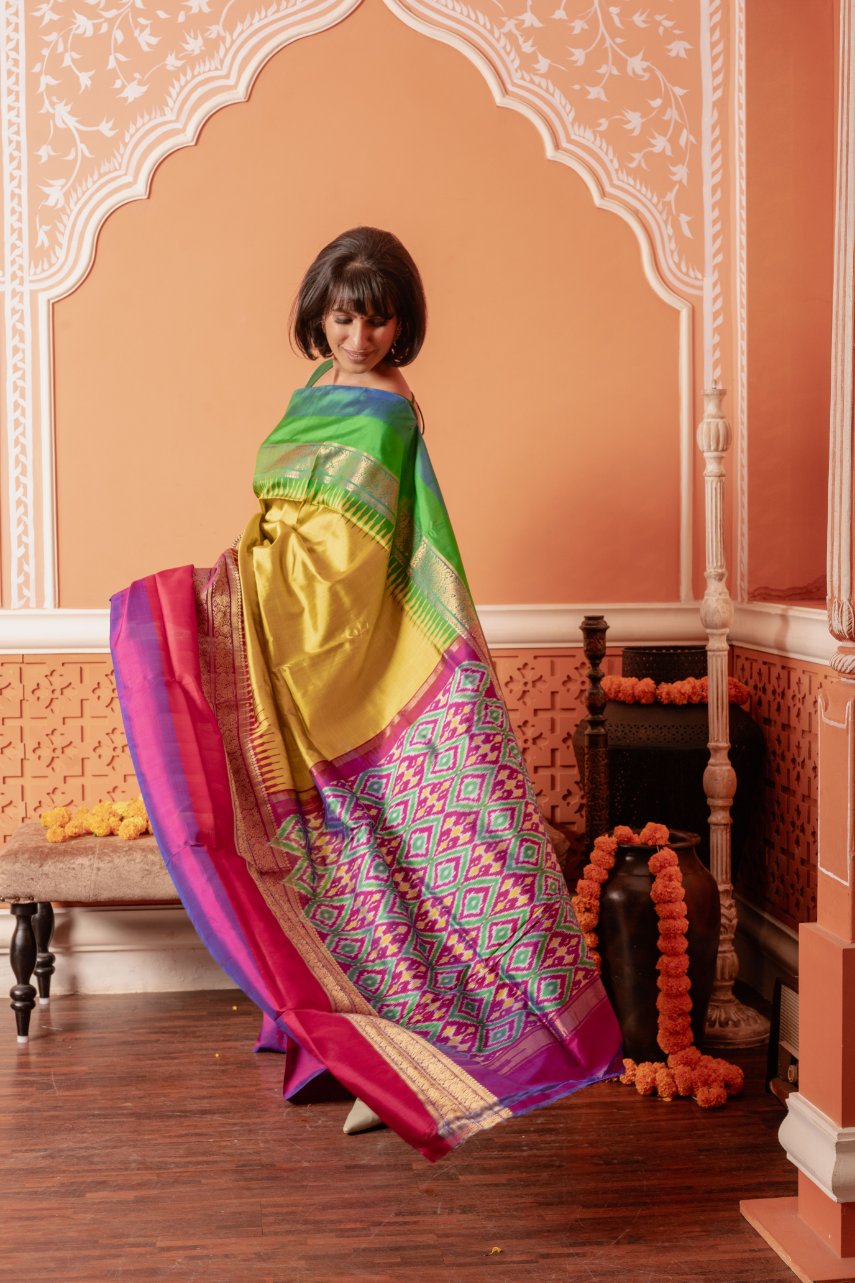 Tavasya - Handwoven Pochampally Silk Saree | SILK MARK CERTIFIED | SHOBITAM