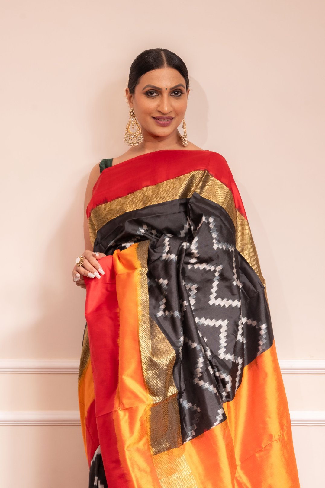 The Modern Era Queen - Handwoven Pochampally Silk Saree | SILK MARK CERTIFIED | SHOBITAM