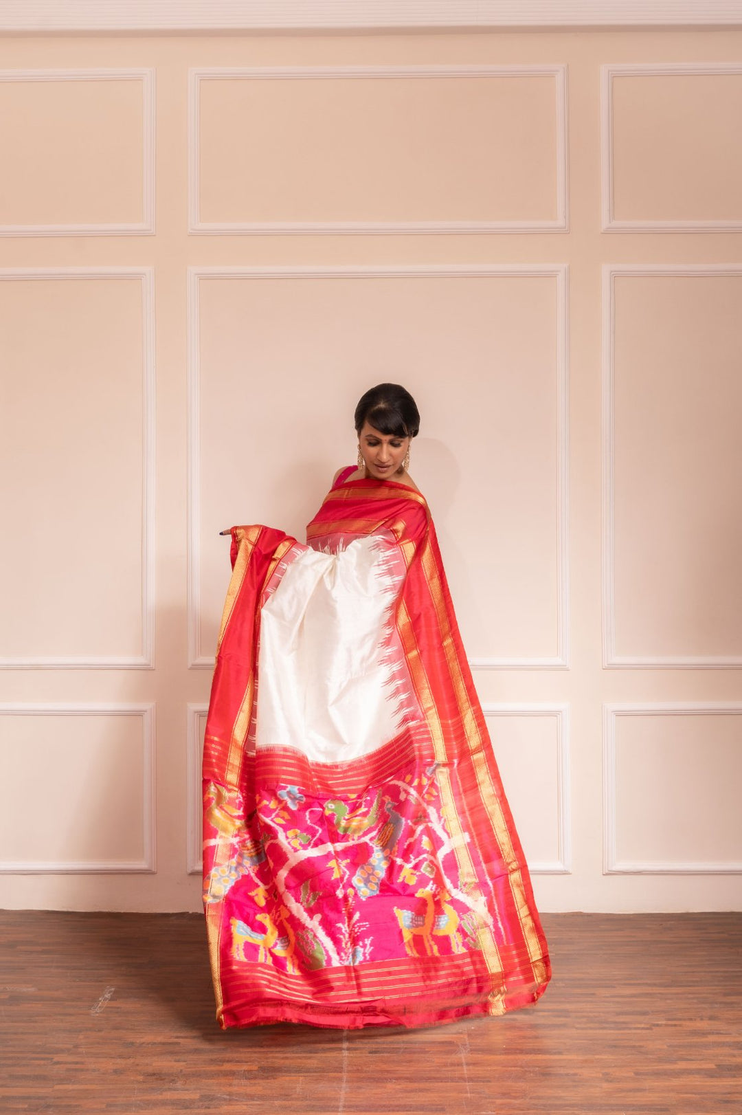 White Forest- Handwoven Pochampally Silk Saree | SILK MARK CERTIFIED | SHOBITAM