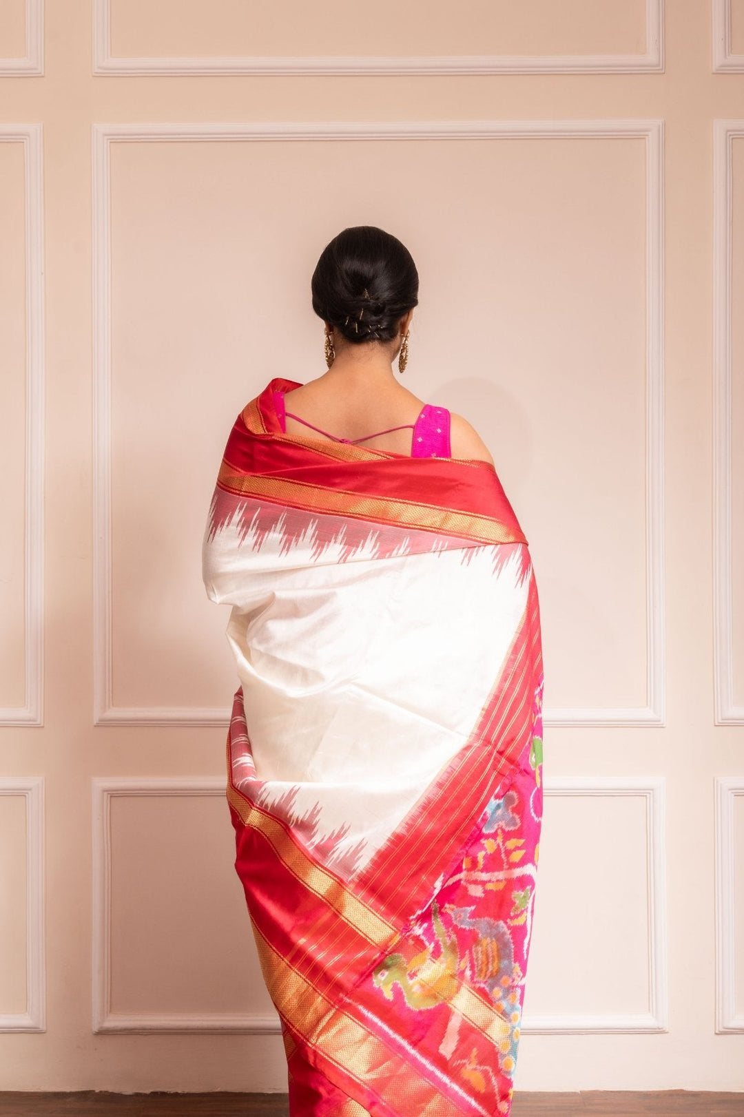 White Forest- Handwoven Pochampally Silk Saree | SILK MARK CERTIFIED | SHOBITAM