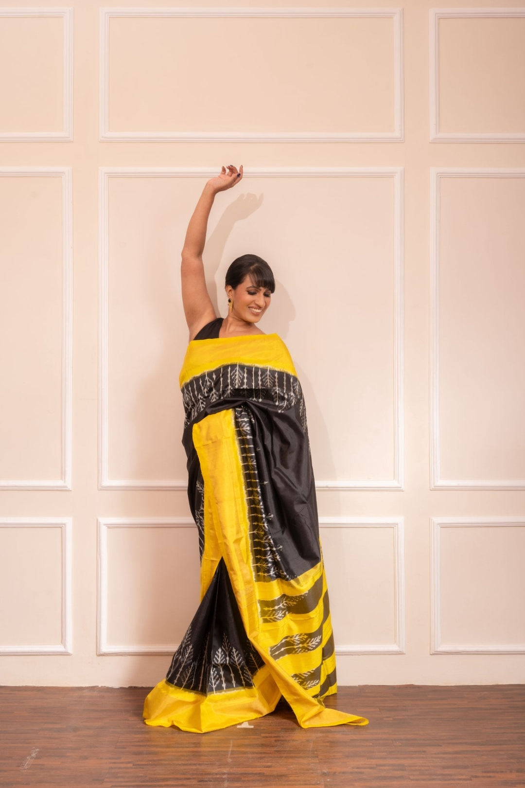 Black Royale - Handwoven Silk Saree | SILK MARK CERTIFIED | SHOBITAM