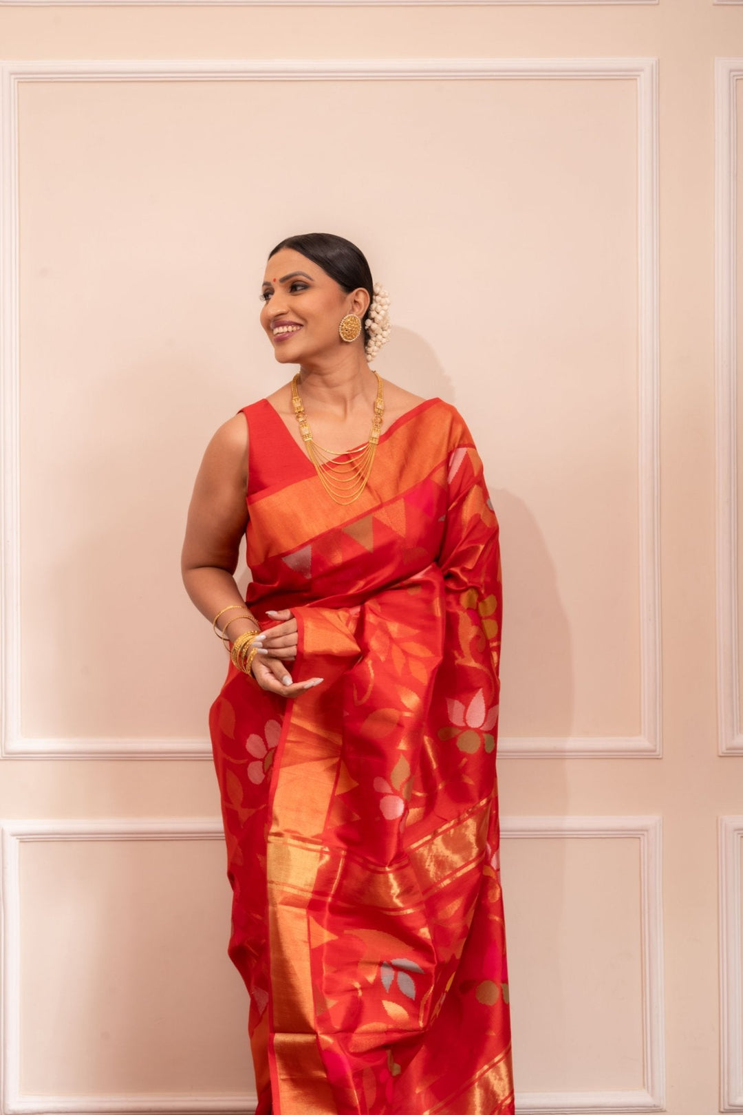Devi - Royal Handwoven Uppada Jamdani Silk Saree | SILK MARK CERTIFIED | SHOBITAM