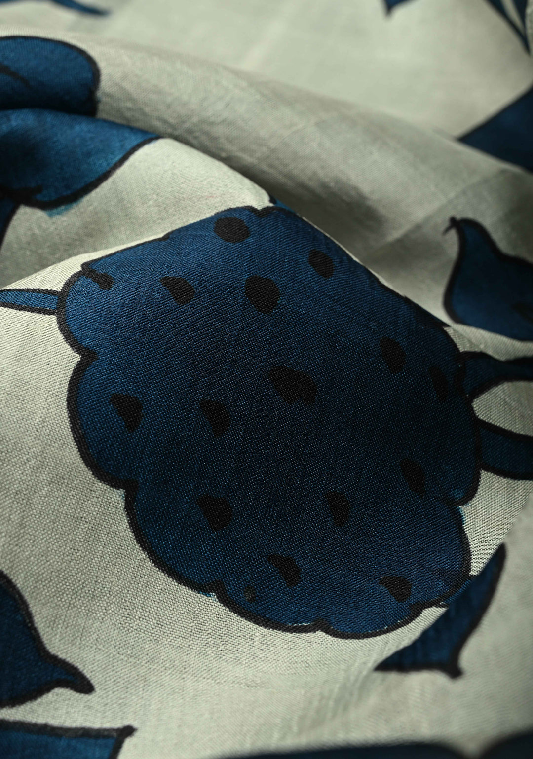 Ivory Pure Handloom Tussar Silk saree with Blue Pottery Design with Gotta Lace Border | SILK MARK CERTIFIED