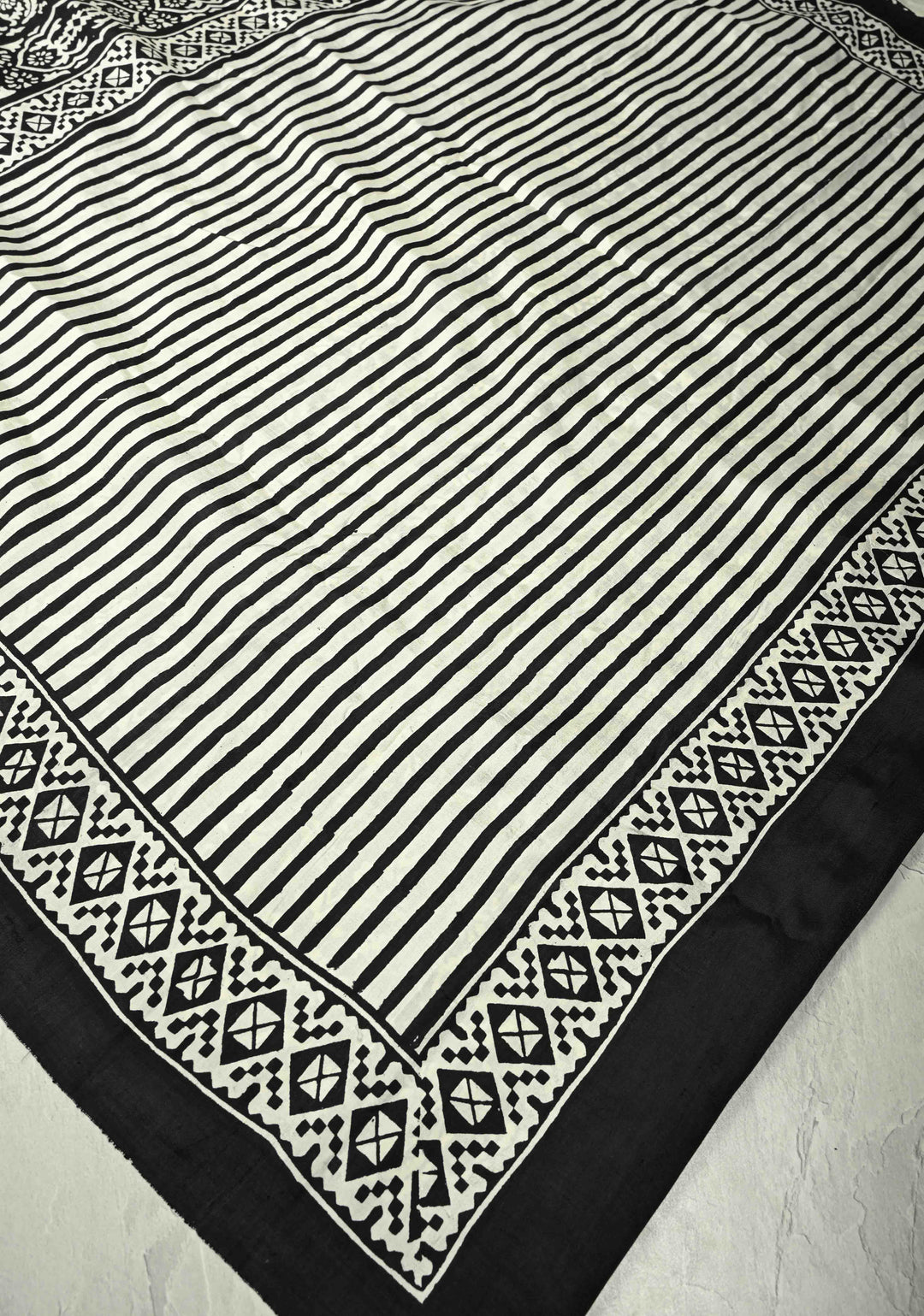 Off White Pure Handloom Silk Saree with Block Print and Contrast Border | SILK MARK CERTIFIED