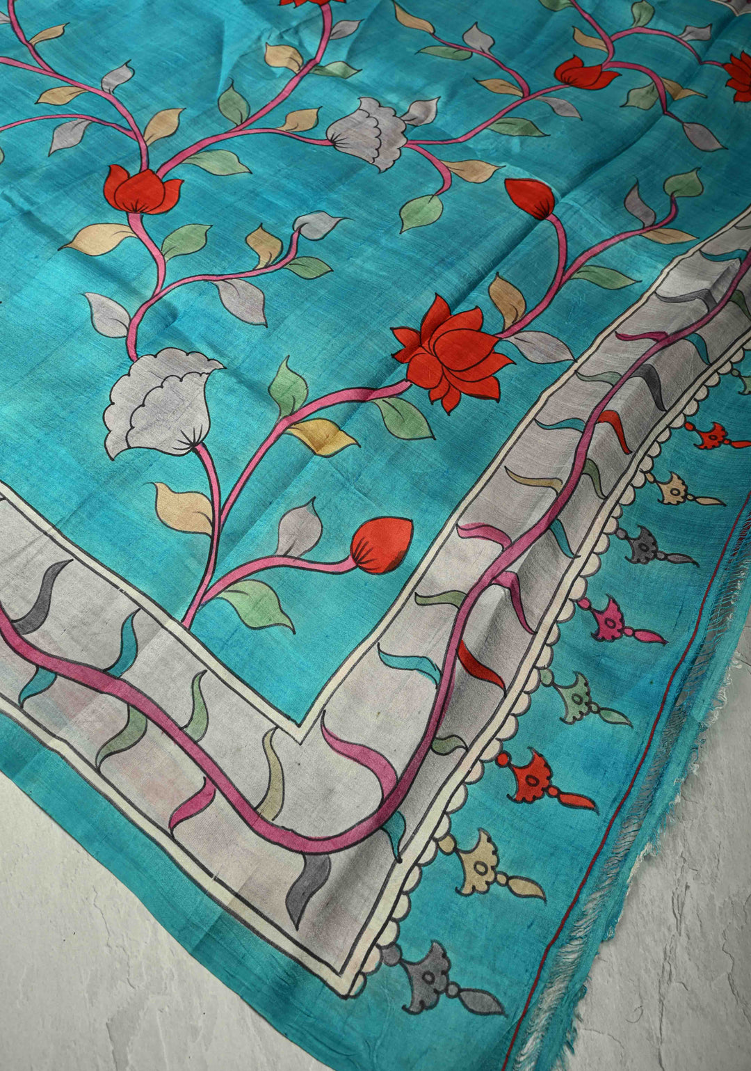 Off White Pure Tussar Silk Saree with Kalamkari Hand Painted and Peacock Motifs on Pallu | SILK MARK CERTIFIED (Copy)