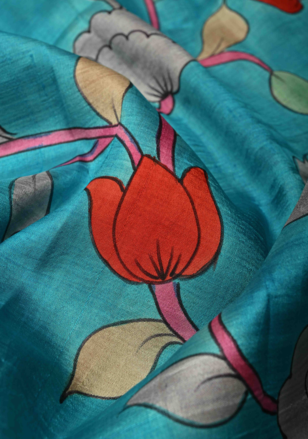 Off White Pure Tussar Silk Saree with Kalamkari Hand Painted and Peacock Motifs on Pallu | SILK MARK CERTIFIED (Copy)