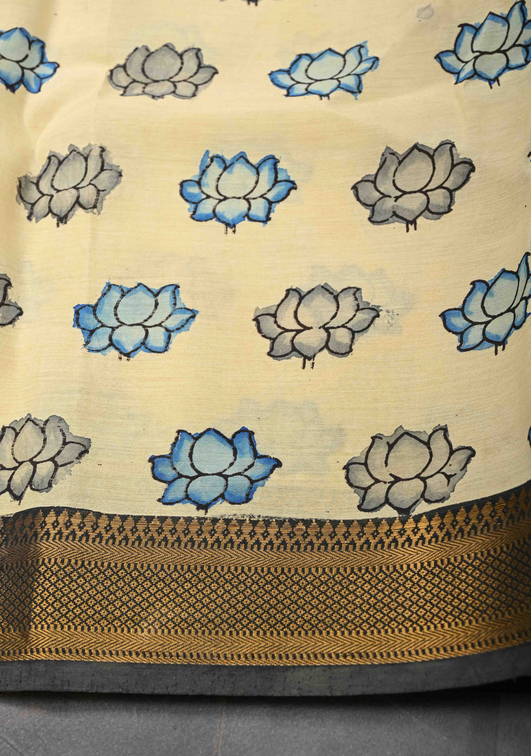 Peacock and Floral Theme : Beige Authentic Pen kalamkari on Mangalagiri Silk Saree with Zari Border