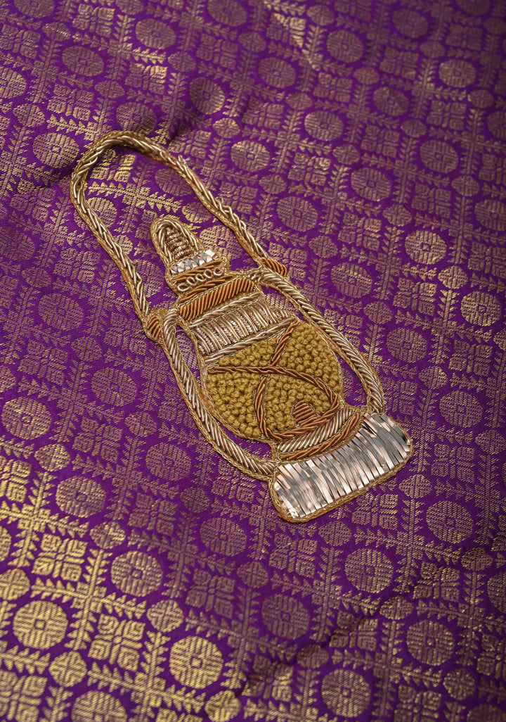 Krishna Story and Gopikas - Yellow Pen Kalamkari on Pure Kanjivaram Silk Saree with Zardosi work on Pallu | SILK MARK CERTIFIED